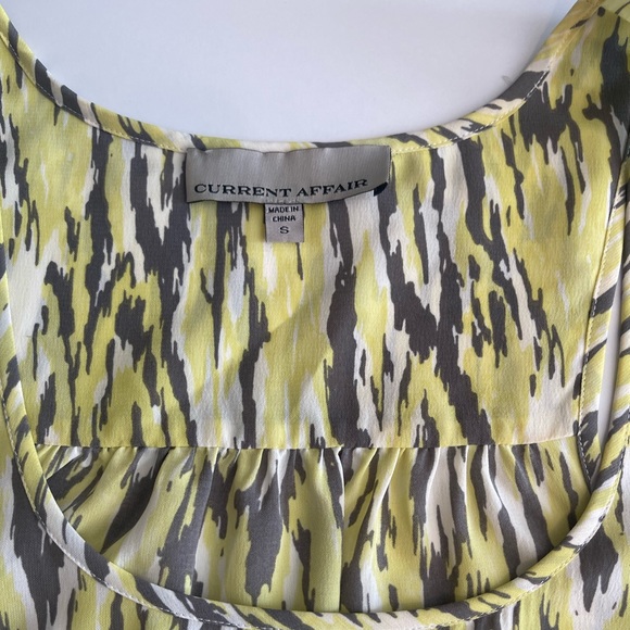 Current Affair Yellow, Gray, and White Tank - Picture 4 of 5